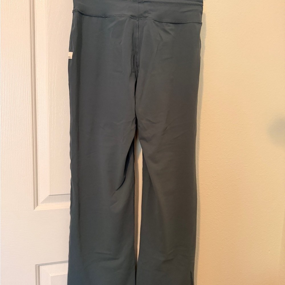 Vuori Gray Leggings